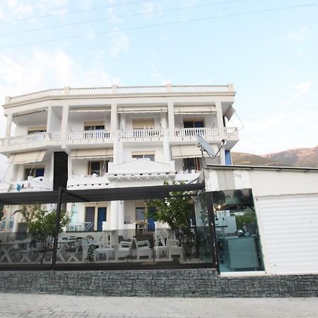 Hotel Kristal Borsh Exterior foto