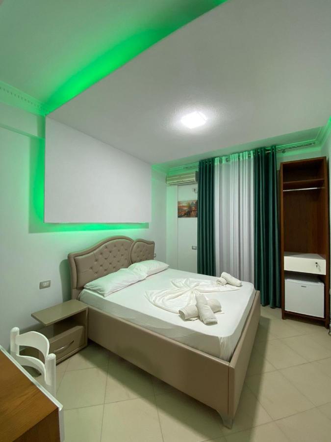 Hotel Kristal Borsh Exterior foto