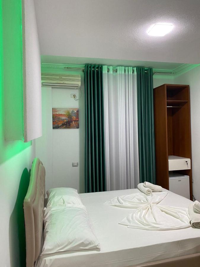 Hotel Kristal Borsh Exterior foto