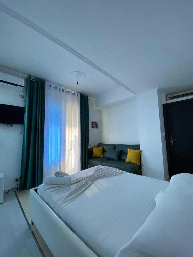 Hotel Kristal Borsh Exterior foto